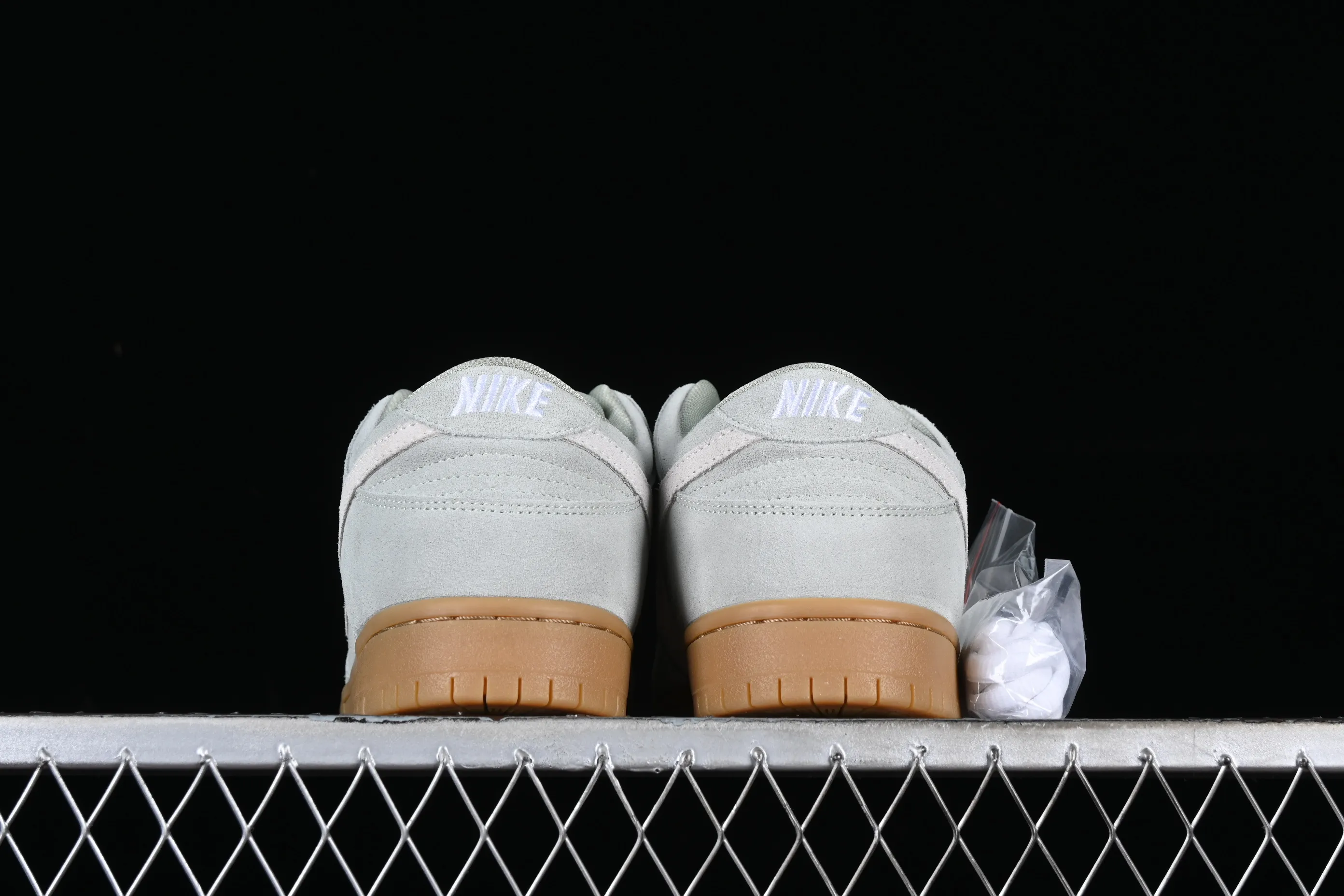 All categories Nk SB Dunk series Nk SB Dunk Low low-top sneakers Nk Dunk Low SB low-top casual sports skateboard shoes BQ6817-300